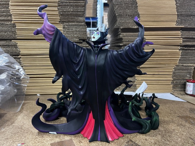 [DEFECT] MALEFICENT LIMITED EDITION - GRAND JESTER STUDIOS