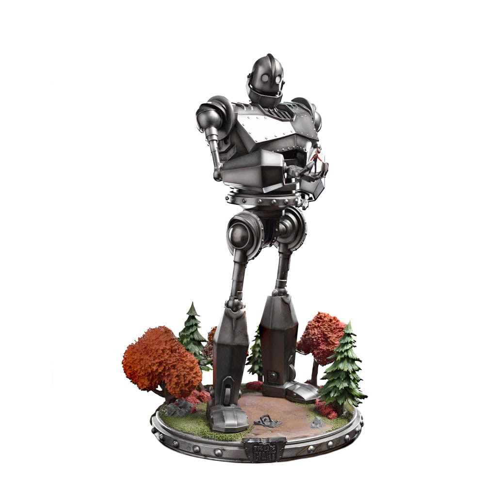 Iron Giant & Hogarth Hughes Demi Art Scale - The Iron Giant