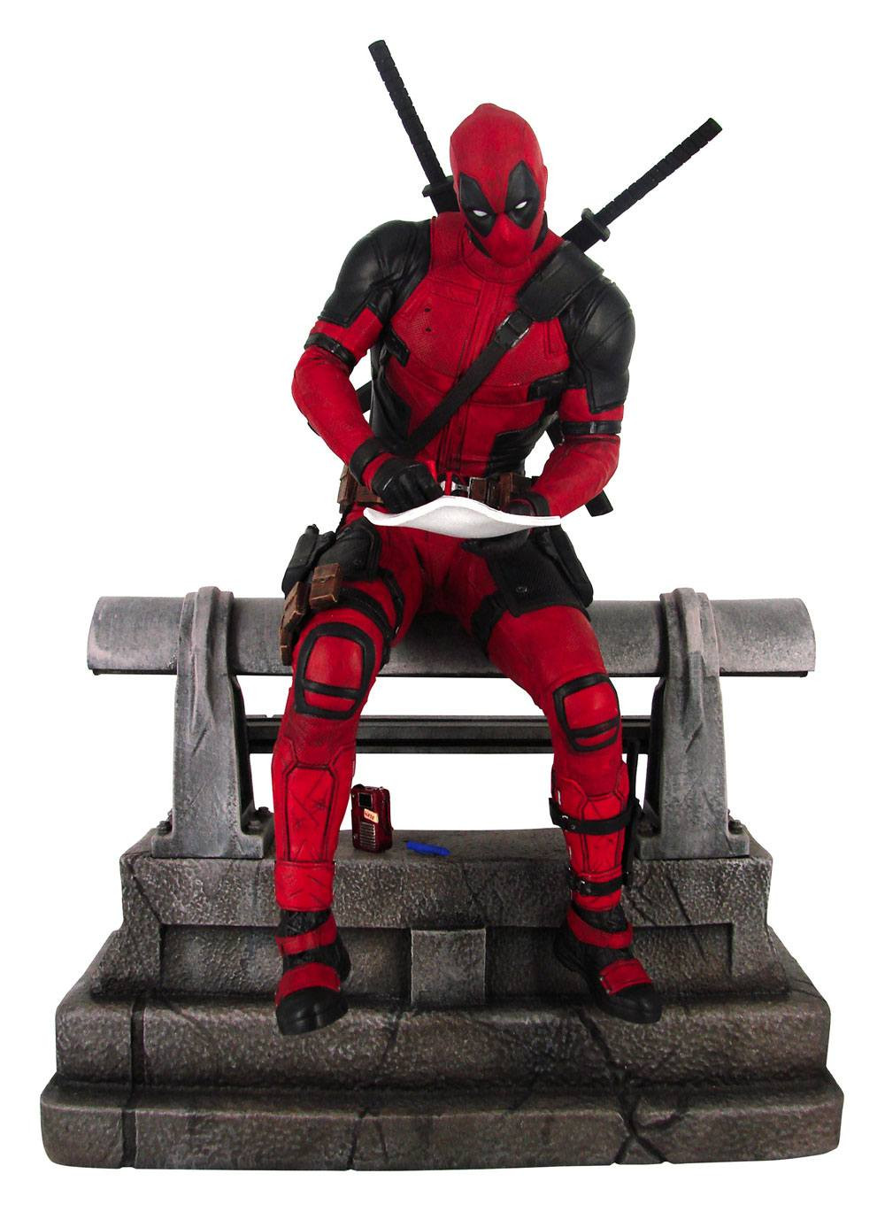 Marvel Movie Premier Collection Deadpool statuette 25 cm